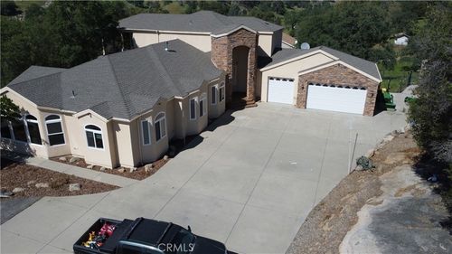 33099 Road 800, Raymond, CA, 93653-9730 | Card Image