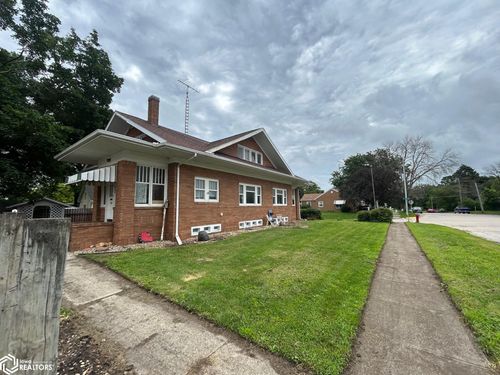 302 1st St Nw, Hampton, IA, 50441-1608 | Card Image