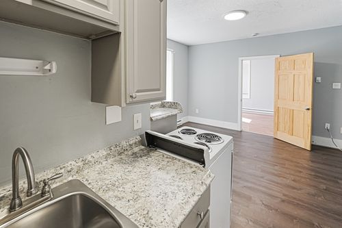 apt-7-24 Charlton St, Worcester, MA, 01608-2232 | Card Image