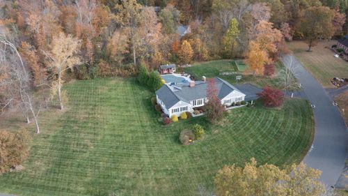 6 Old Woods Rd, Brookfield, CT, 06804-3630 | Card Image