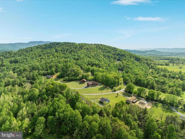 1996 Buck Mountain Rd, House other with 4 bedrooms, 4 bathrooms and null parking in Bentonville VA | Image 48