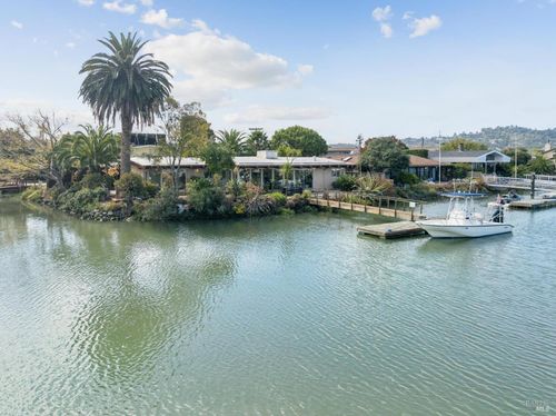 12 Amalfi Place, San Rafael, CA, 94901 | Card Image
