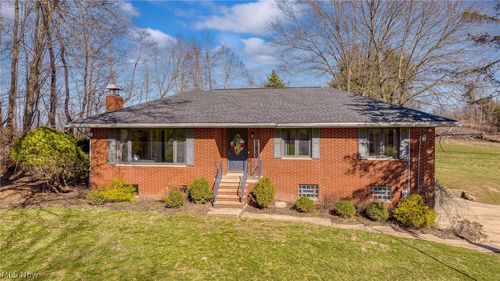 1065 Etter Rd, Mogadore, OH, 44260-9600 | Card Image