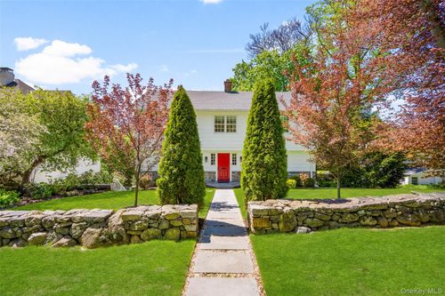 15 Church Lane, Scarsdale, NY, 10583 | Card Image