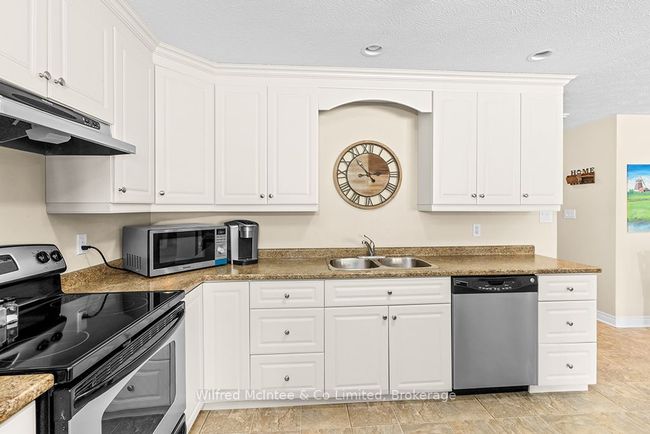406 - #406 - 125 William St N, Condo with 2 bedrooms, 2 bathrooms and 1 parking in Walkerton ON | Image 14