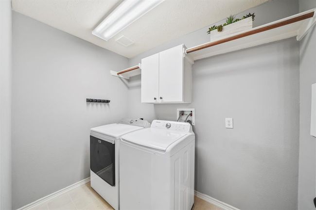 large laundry room | Image 17