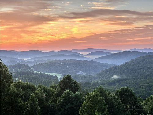 692 Great Sky Dr, Todd, NC, 28684 | Card Image