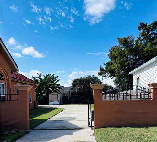 5212 Elysian Fields Ave, New Orleans, LA, 70122-4024 | Card Image