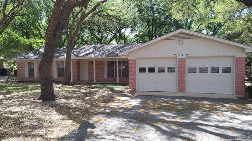 7342 Shady Hollow Ln, San Antonio, TX, 78255-1143 | Card Image
