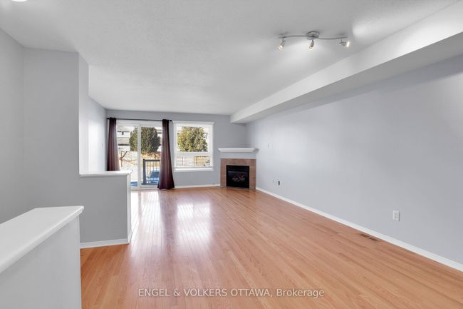 10 - 811 Longfields Dr, Condo with 2 bedrooms, 3 bathrooms and 2 parking in Nepean ON | Image 13