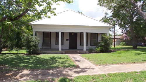 400 S Main St, Caldwell, TX, 77836-1775 | Card Image