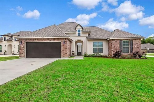 1933 Bryce Dr, Covington, LA, 70435-6075 | Card Image