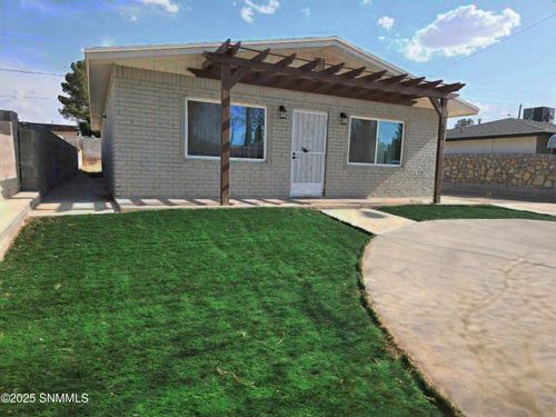 133 Fourth St, Sunland Park, NM, 88063-9128 | Card Image