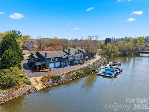 apt-3a-2200 6th St Nw, Hickory, NC, 28601-1789 | Card Image