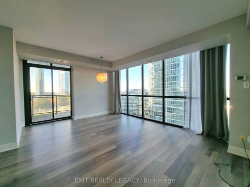 808-2900 Highway 7, Vaughan, ON, L4K0G3 | Card Image