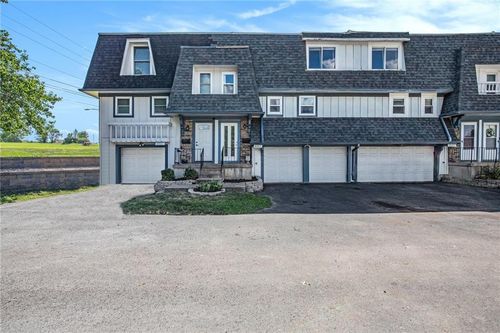 8003 E 130th Ct, Grandview, MO, 64030-2747 | Card Image