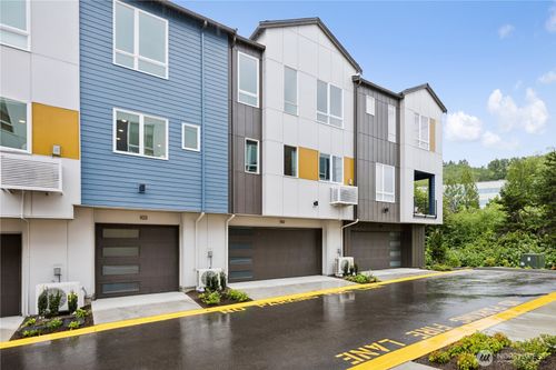 2602-12207 137th Pl Ne, Redmond, WA, 98052-1433 | Card Image