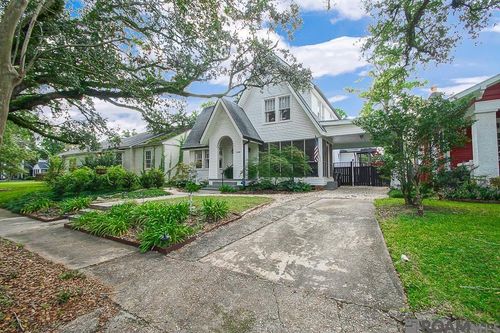 2048 Myrtle Ave, Baton Rouge, LA, 70806-6722 | Card Image