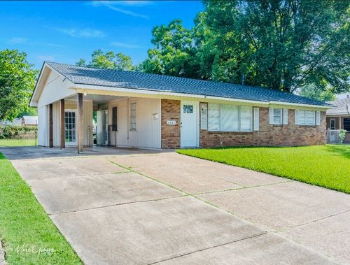 2601 Douglas Dr, Bossier City, LA, 71111-3451 | Card Image