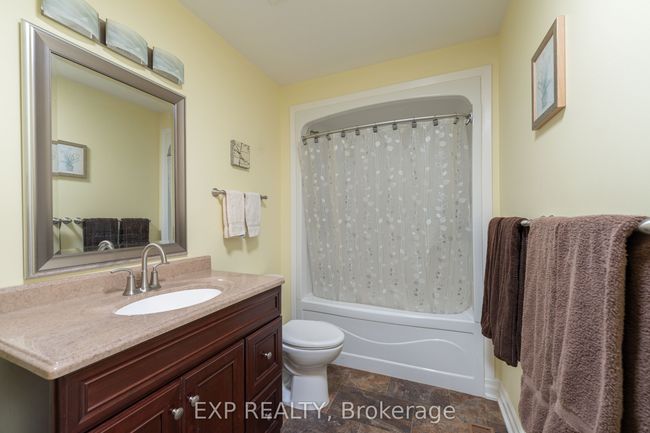 686 Warner Rd, House other with 6 bedrooms, 4 bathrooms and 6 parking in Niagara On The Lake ON | Image 27