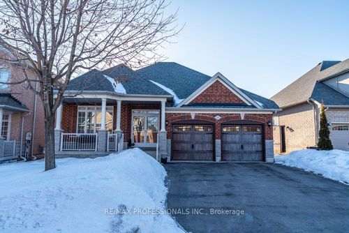 48 Pieta Pl, Woodbridge, ON, L4H3G2 | Card Image