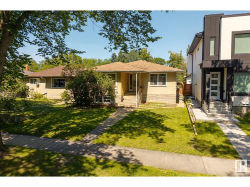 7528 80 Ave Nw, Edmonton, AB, T6C0S4 | Card Image