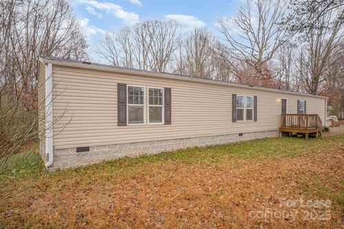 1335 Oak Breeze Dr, Mooresville, NC, 28115-8202 | Card Image