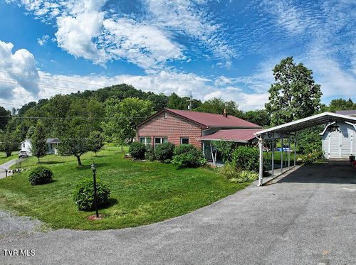 8087 Baptist Valley Rd, North Tazewell, VA, 24630-9255 | Card Image