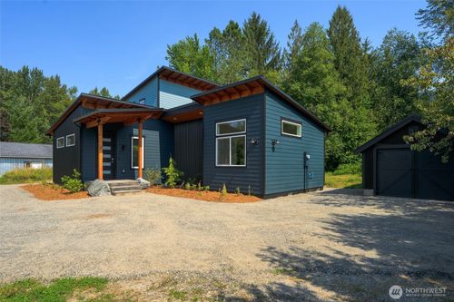 4120 Valley Hwy, Deming, WA, 98244-9210 | Card Image