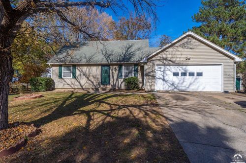 1133 Kasold Dr, Lawrence, KS, 66049-3419 | Card Image