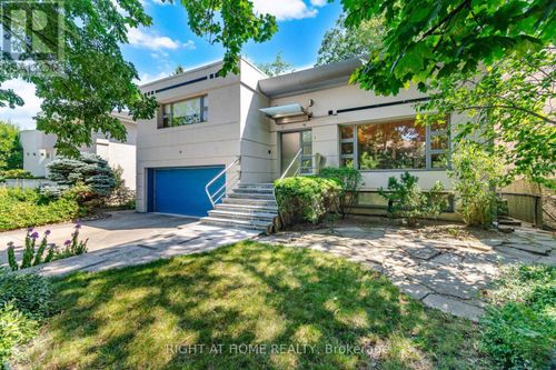 9 Saguenay Ave, North York, ON, M5N2Y5 | Card Image