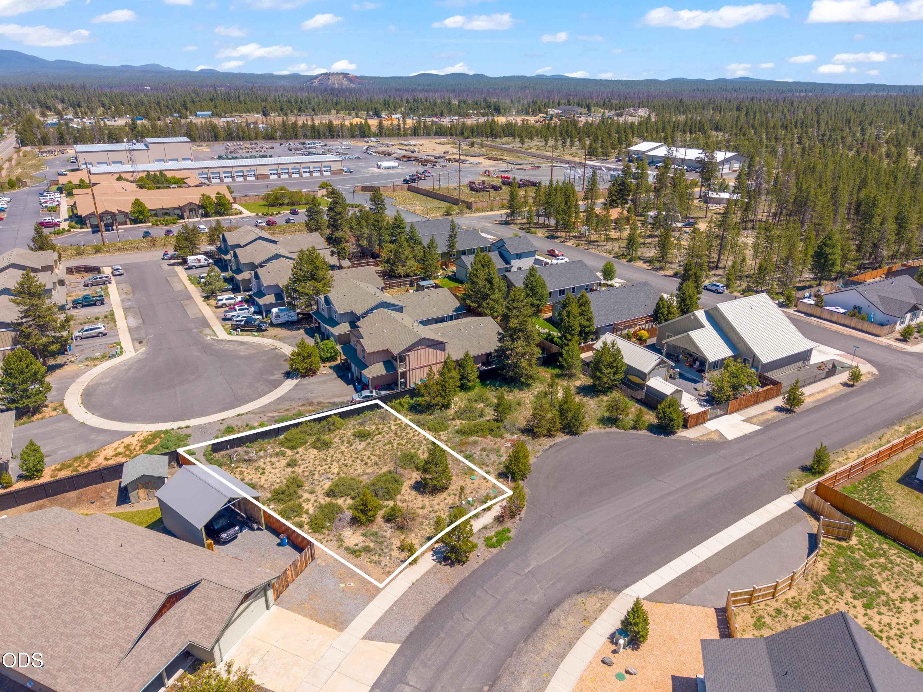 Land in La Pine 2