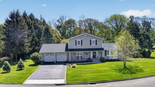 3 Orchard Road S, Brookhaven, NY, 11772 | Card Image