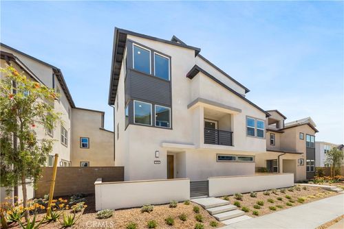 470 Lobata, Irvine, CA, 92618-5959 | Card Image