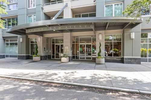 2600 2nd Ave, Seattle, WA, 98121-1247 | Card Image