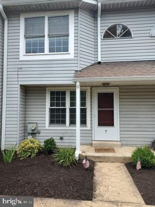 7 Parkview Cir, Holland, PA, 18966-2851 | Card Image
