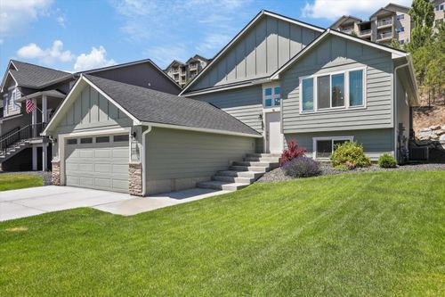 16105 N Gleneden Dr, Spokane, WA, 99208-8313 | Card Image