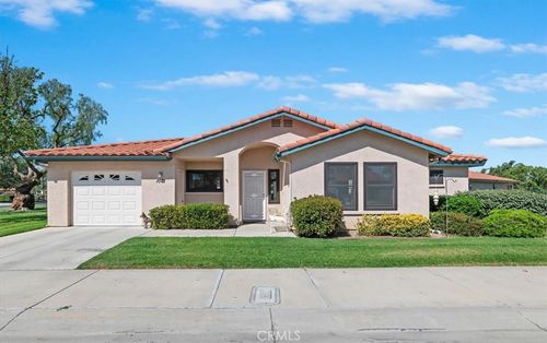 1071 Claire Way, Hemet, CA, 92545-1909 | Card Image