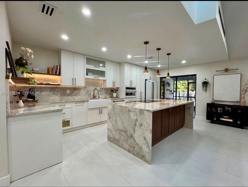 172 Wild Pine Rd, Wellington, FL, 33414-4721 | Card Image