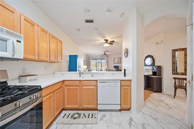 4209 Cascade Falls Dr, House other with 2 bedrooms, 2 bathrooms and null parking in SARASOTA FL | Image 18