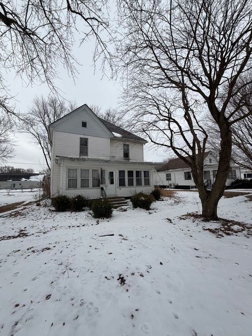 320 W Hack St, Cullom, IL, 60929-7219 | Card Image