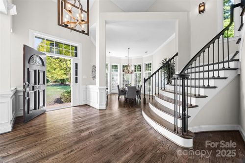 2533 Grimmersborough Ln, Charlotte, NC, 28270-3715 | Card Image