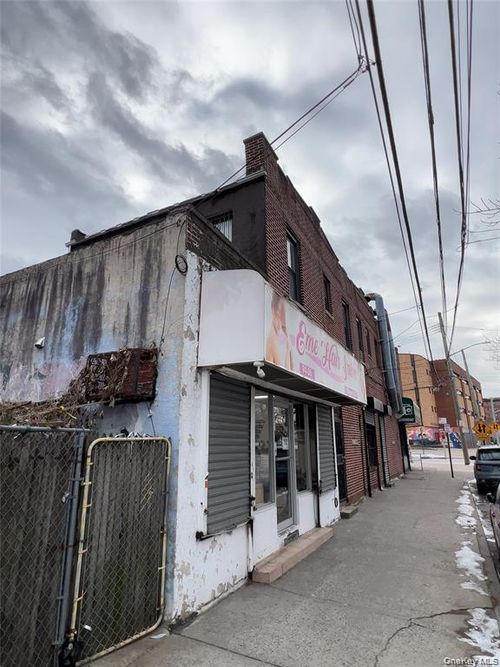 3201 Junction, New York, NY, 11369 | Card Image