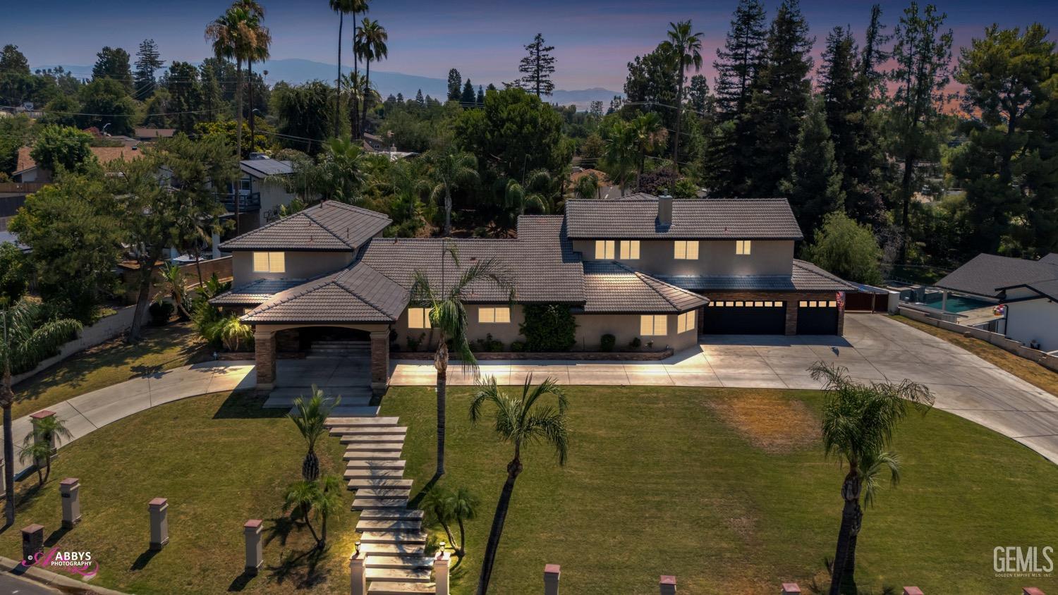 Brae Burn Dr, Bakersfield, CA 93306