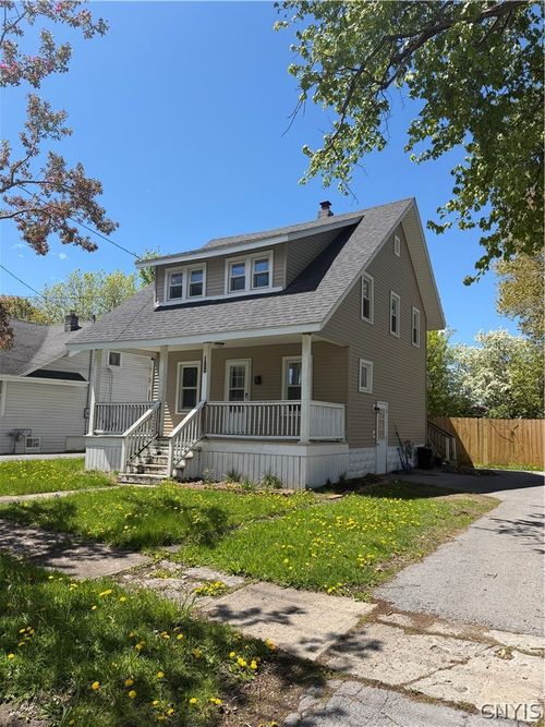 108 Fairmont Ave, Watertown, NY, 13601-3503 | Card Image