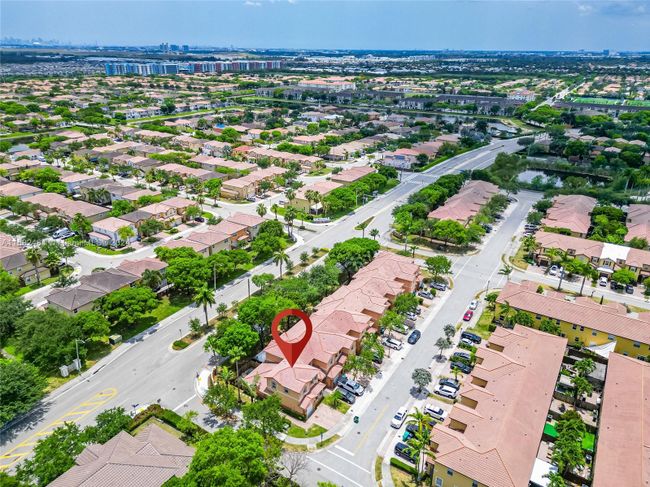 8791 Nw 112th Ct, Townhouse with 3 bedrooms, 2 bathrooms and null parking in Doral FL | Image 41