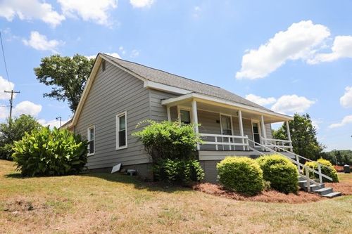 8328 Valley Falls Rd, Boiling Springs, SC, 29316-6143 | Card Image