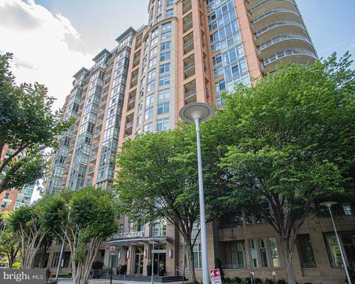 apt-1608-8220 Crestwood Heights Dr, MCLEAN, VA, 22102-3140 | Card Image