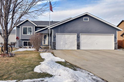 122 Dogwood St Ne, Lonsdale, MN, 55046-3300 | Card Image