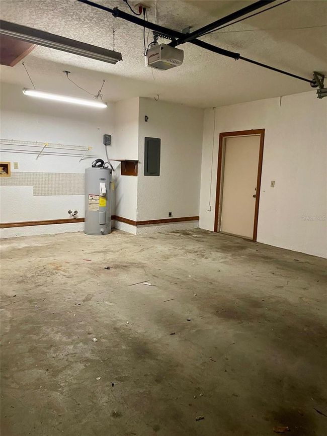 1112 Ne 130 Th Ter, House other with 3 bedrooms, 2 bathrooms and null parking in SILVER SPRINGS FL | Image 48